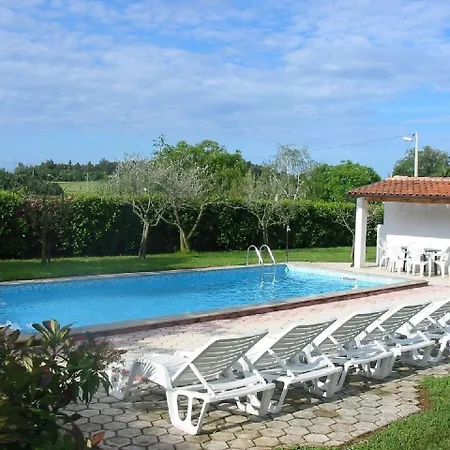 Mit Pool Und Garten In Tatil Evi